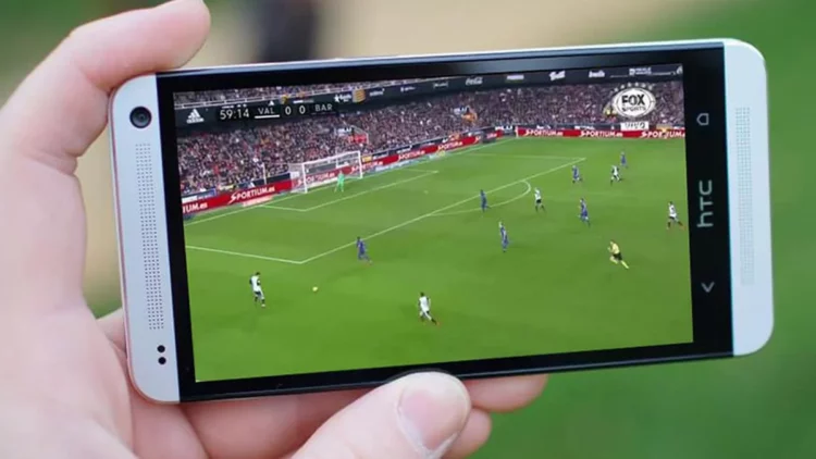 Aplicativo de futebol ao vivo no celular. Campeonato em tempo real