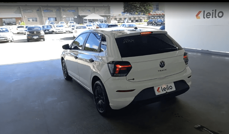 Volkswagen Polo em leilão de carros