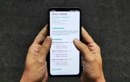 Como criar um currículo pelo celular_